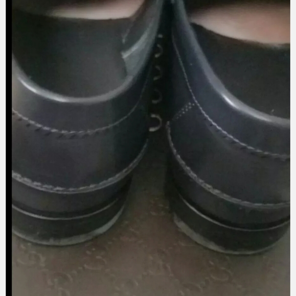 Men authentic Gucci shoes with silver horsebit